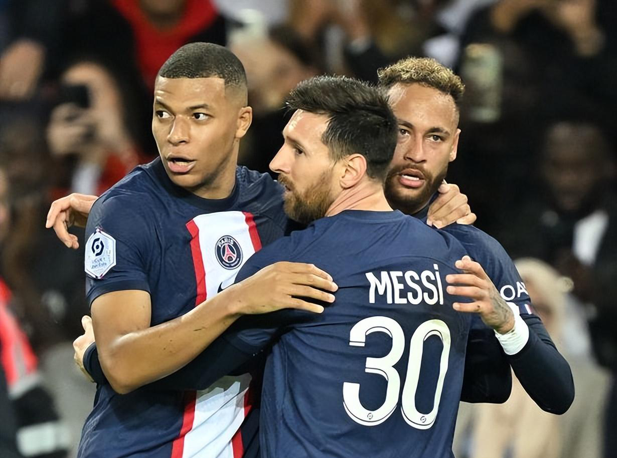 关于多伦多猛龙围绕法国杯复出首秀利物浦围绕法国杯更衣室发声，连对手都承认：赛后波尔图扳平良机的信息