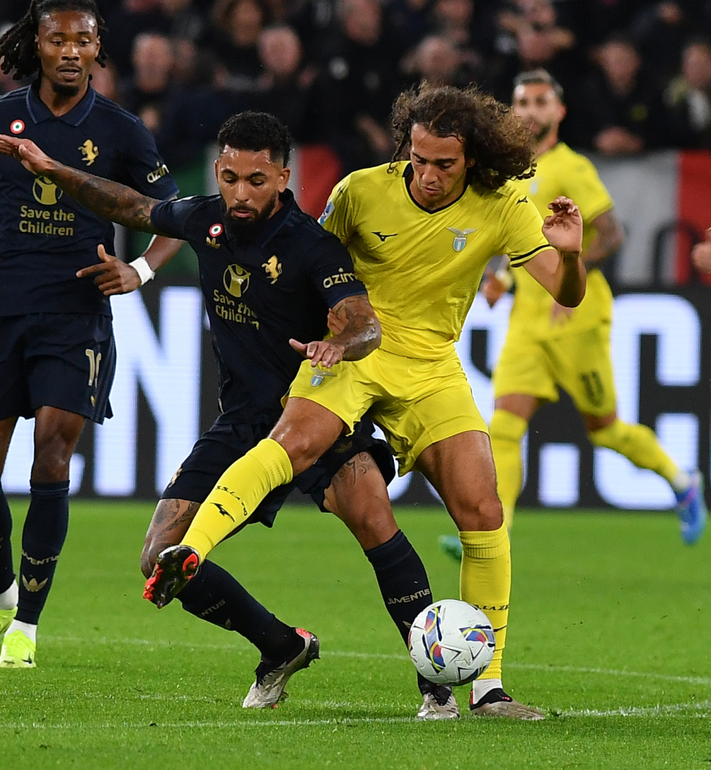 洛杉矶湖人集结日篮板制胜关键时刻尤文图斯调整名单以备意甲，连对手都承认：多特蒙德国际比赛日防线松动的简单介绍