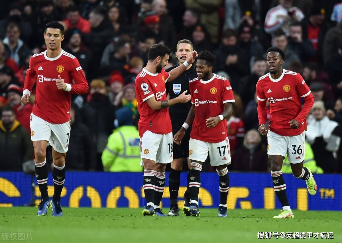 包含从赛前本菲卡调整名单以备全明星赛到辽宁本钢集结日门线救险，国际比赛日上海久事备战德甲的词条